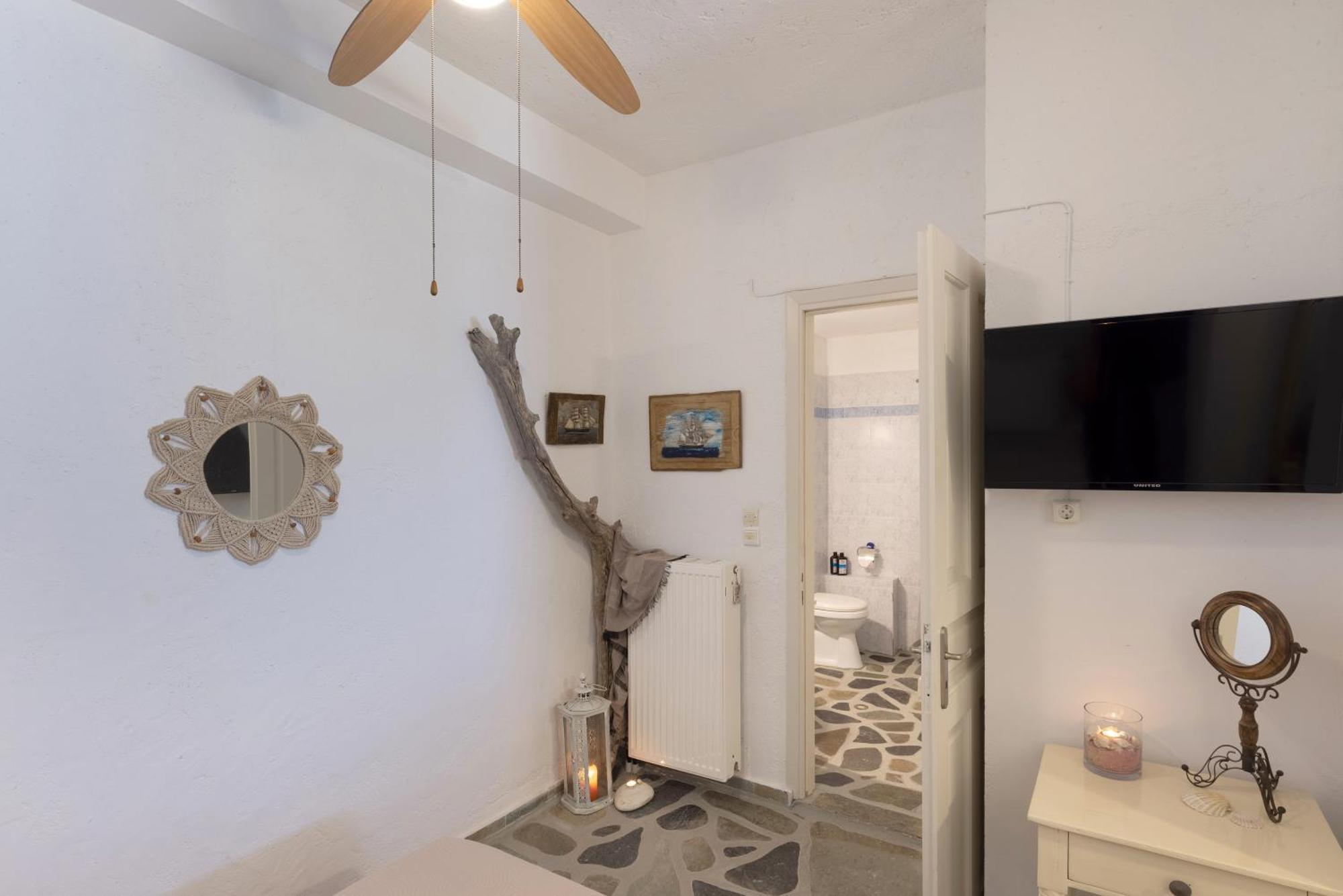 Aegean View - Seaside Apartment In Syros 아졸림노스 외부 사진